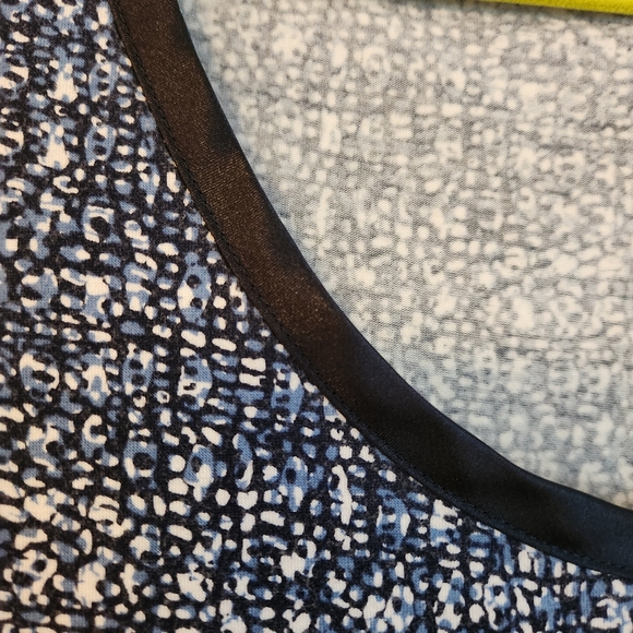 Banana Republic Luxe Touch Tank - Picture 3 of 6